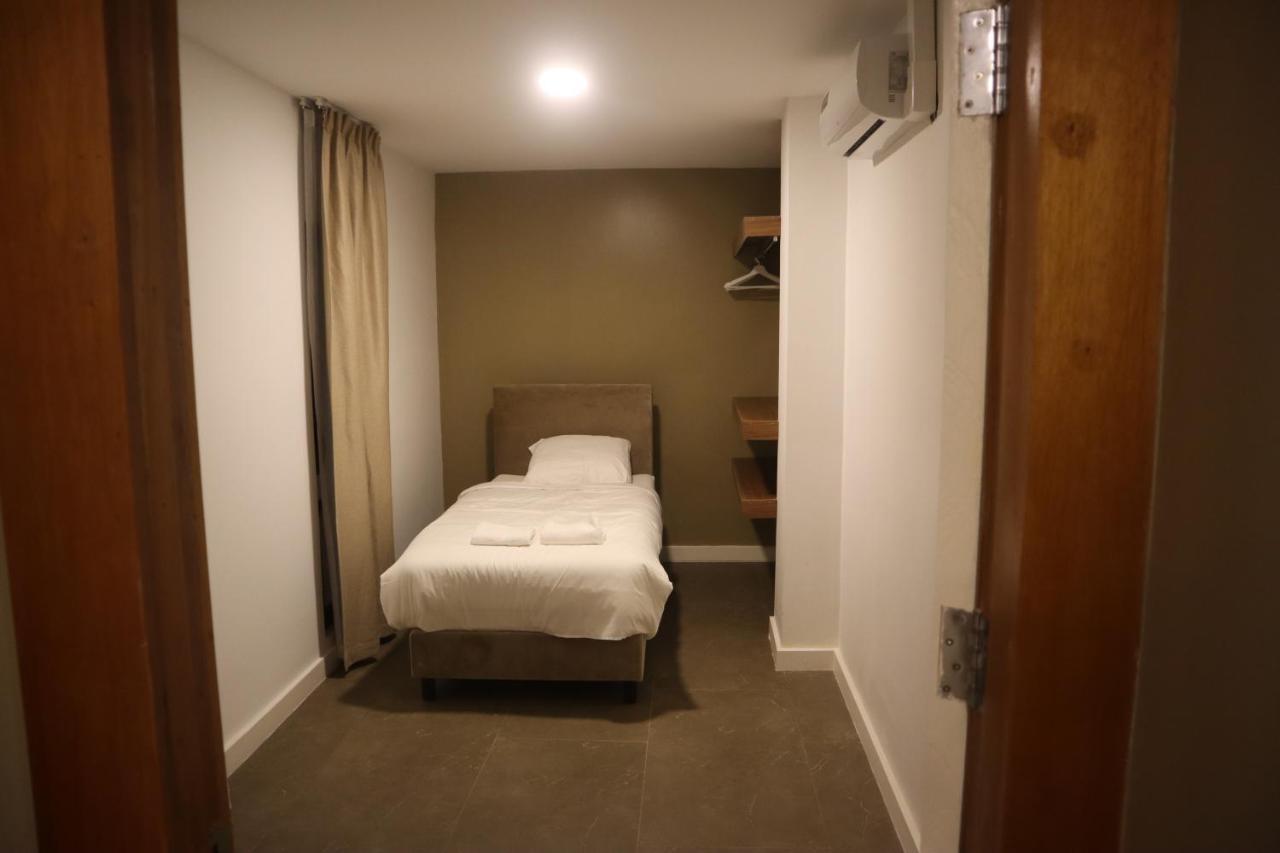 Empire Apartments Su 2 Marthastraat Παραμαρίμπο Εξωτερικό φωτογραφία